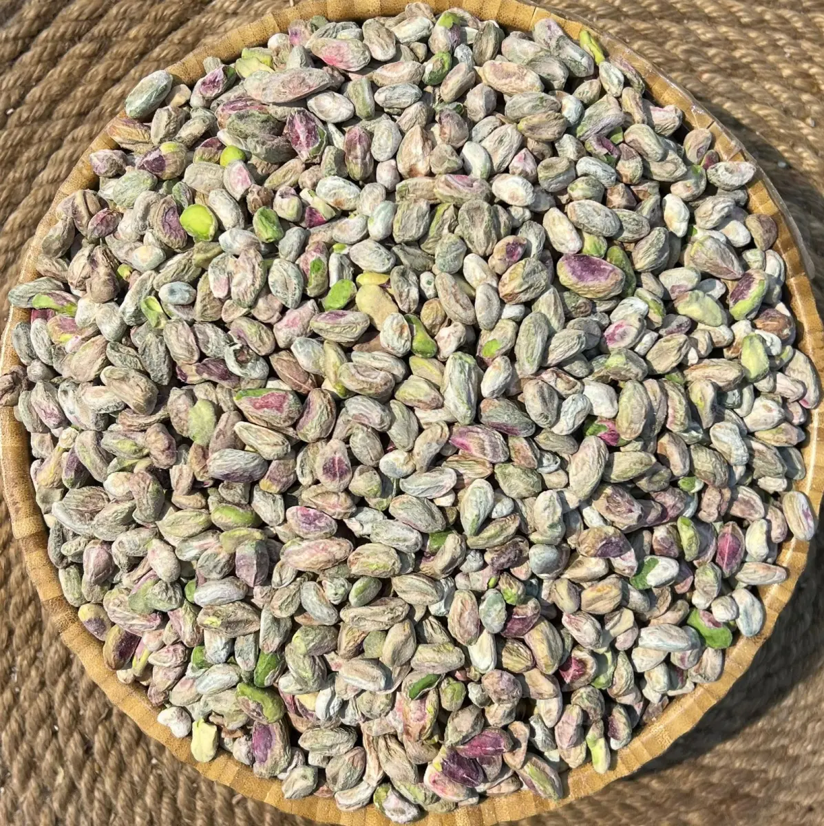 ناوکی فستق کاڵی VIP