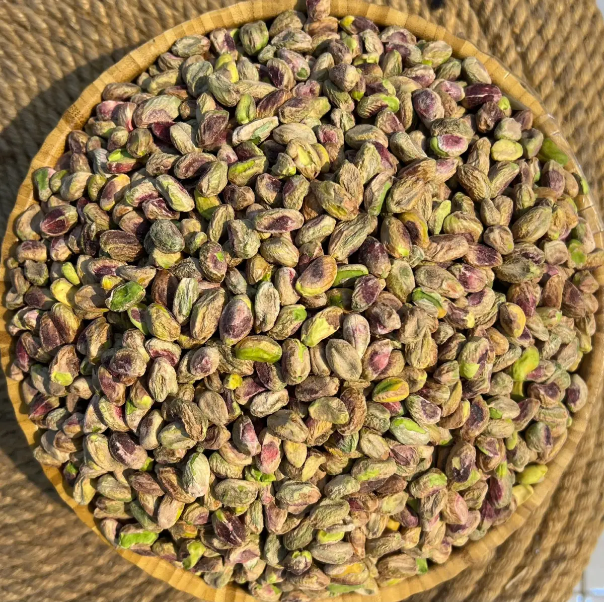 ناوکی فستق کاڵی گوڵدار