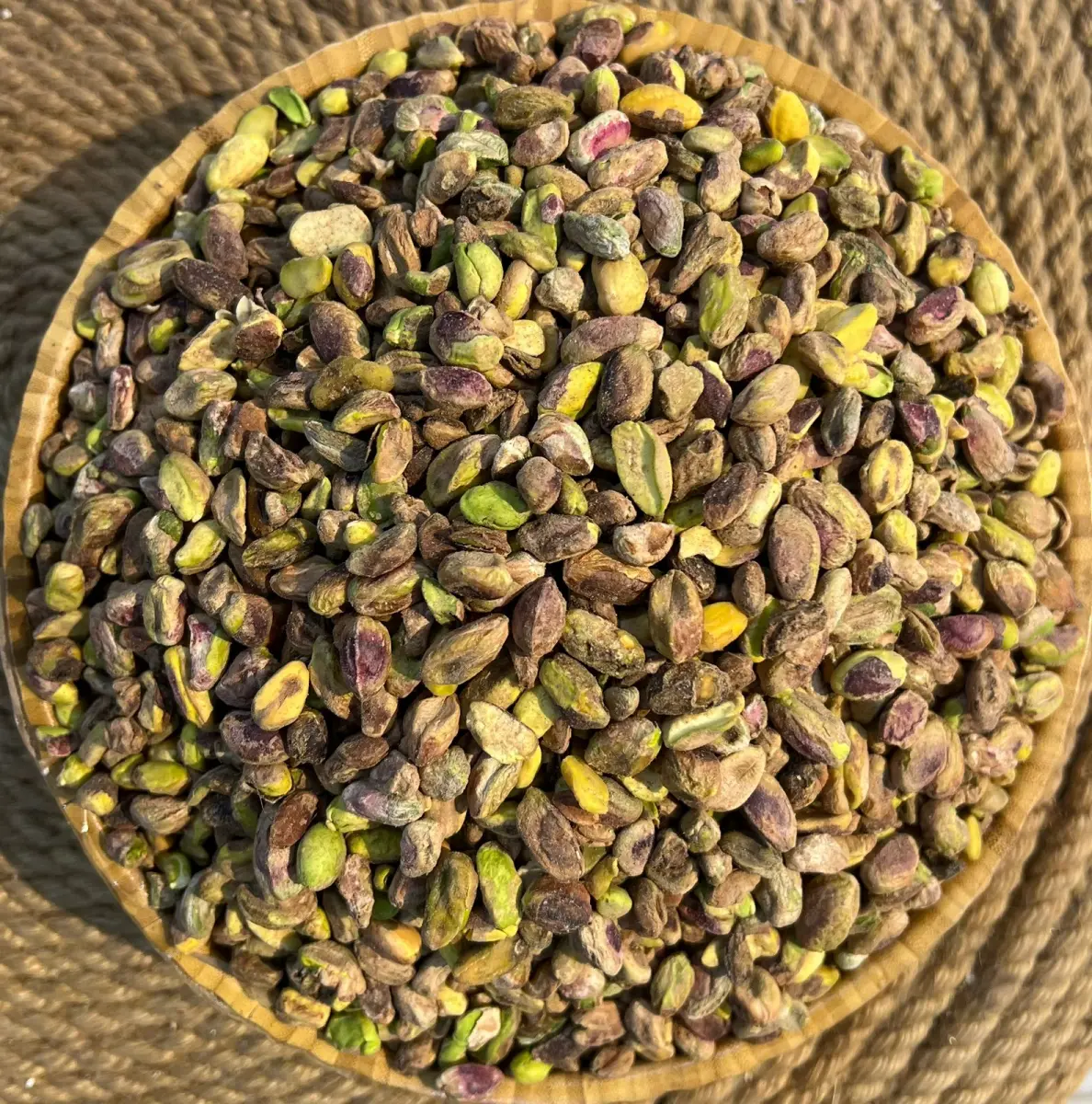 (z) ناوکی فستق کۆدی